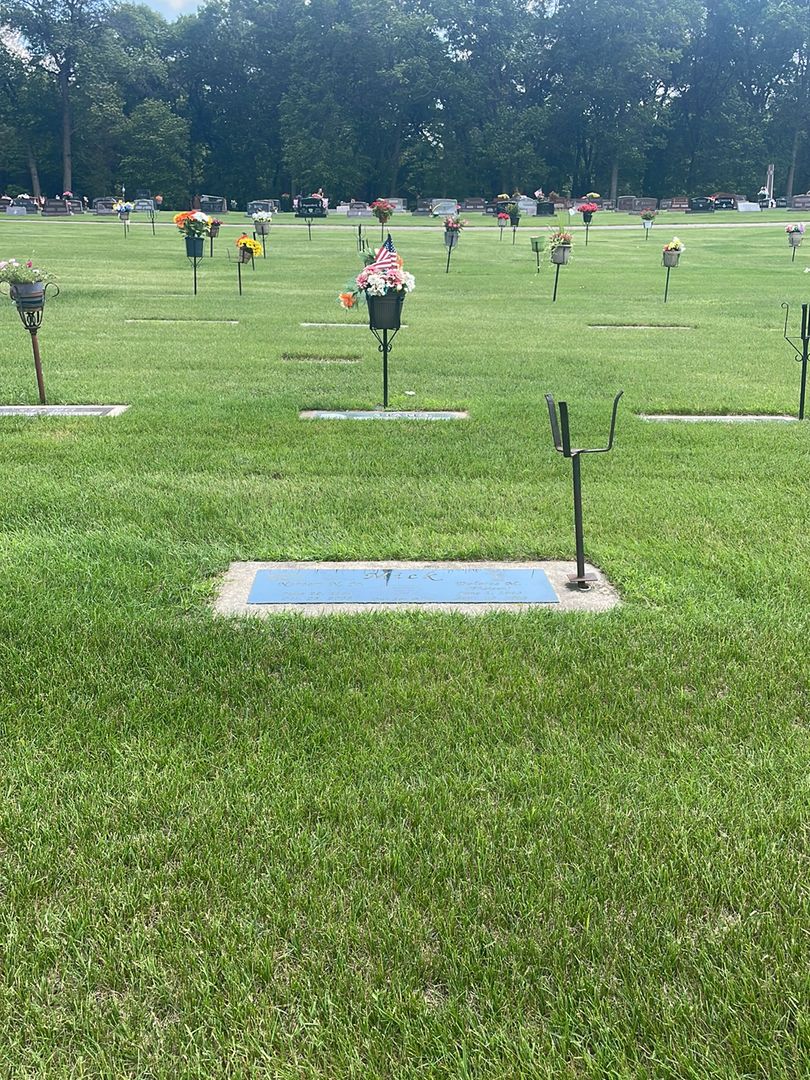 Dolores M. Theisen Mick's grave. Photo 1