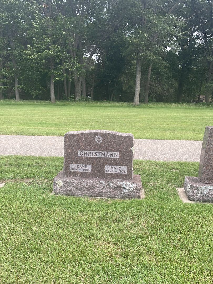 Mary Christmann's grave. Photo 1