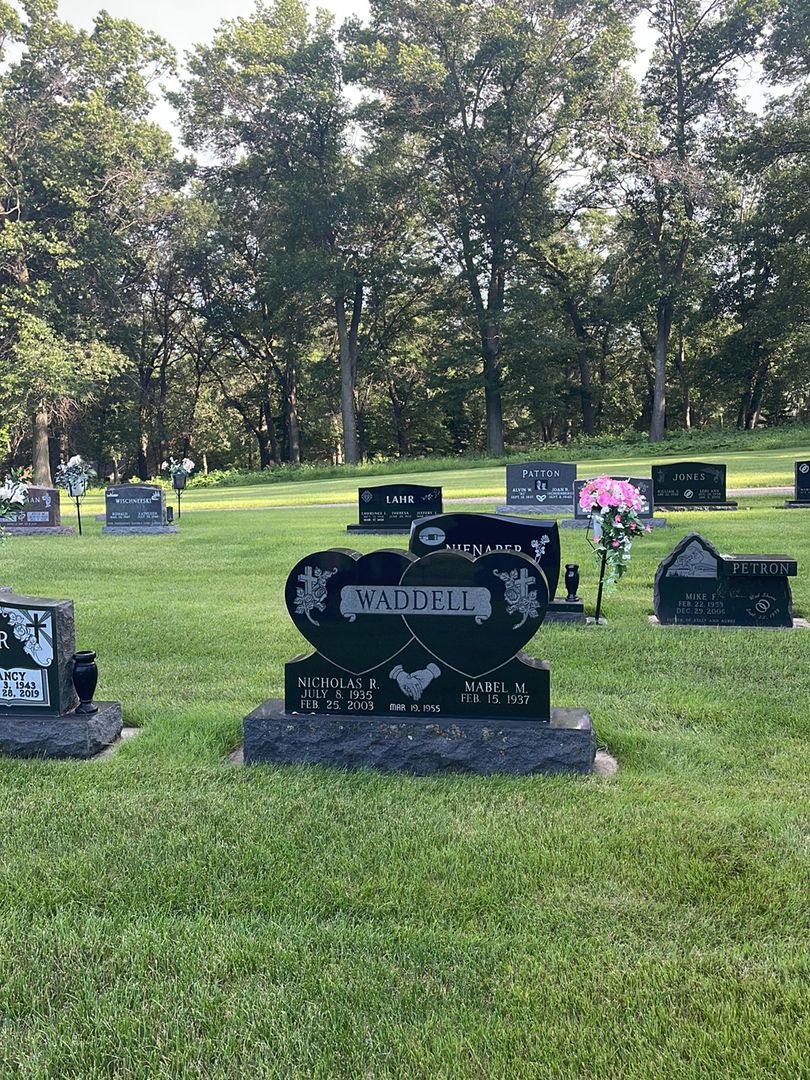 Nicholas R. Waddell's grave. Photo 1