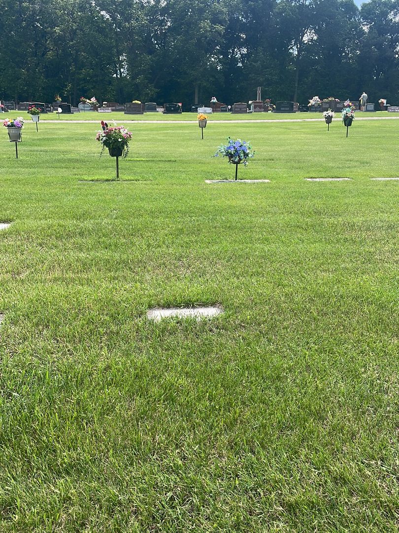 Claudia Gerlach's grave. Photo 1