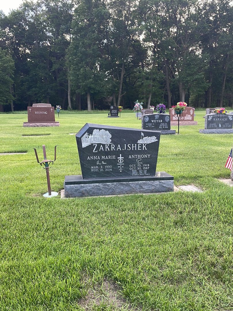Anthony "Tony" Zakrajshek's grave. Photo 1