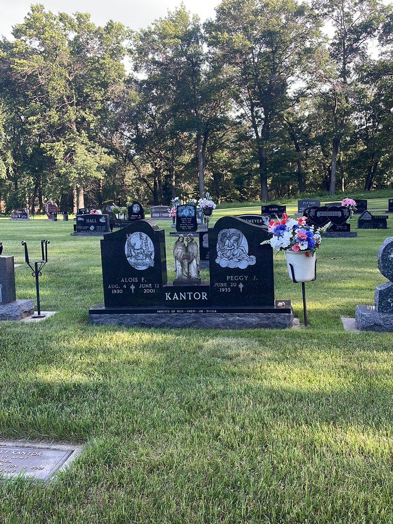 Alois F. Kantor's grave. Photo 1