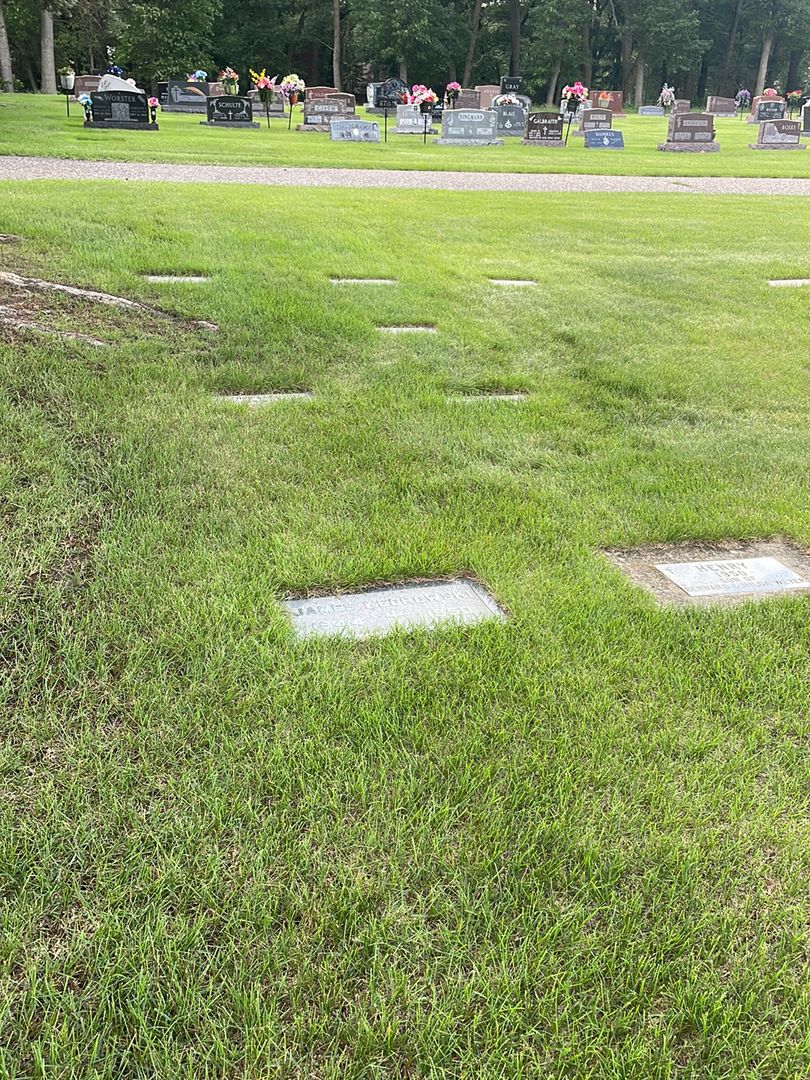 James Kedrowski's grave. Photo 1