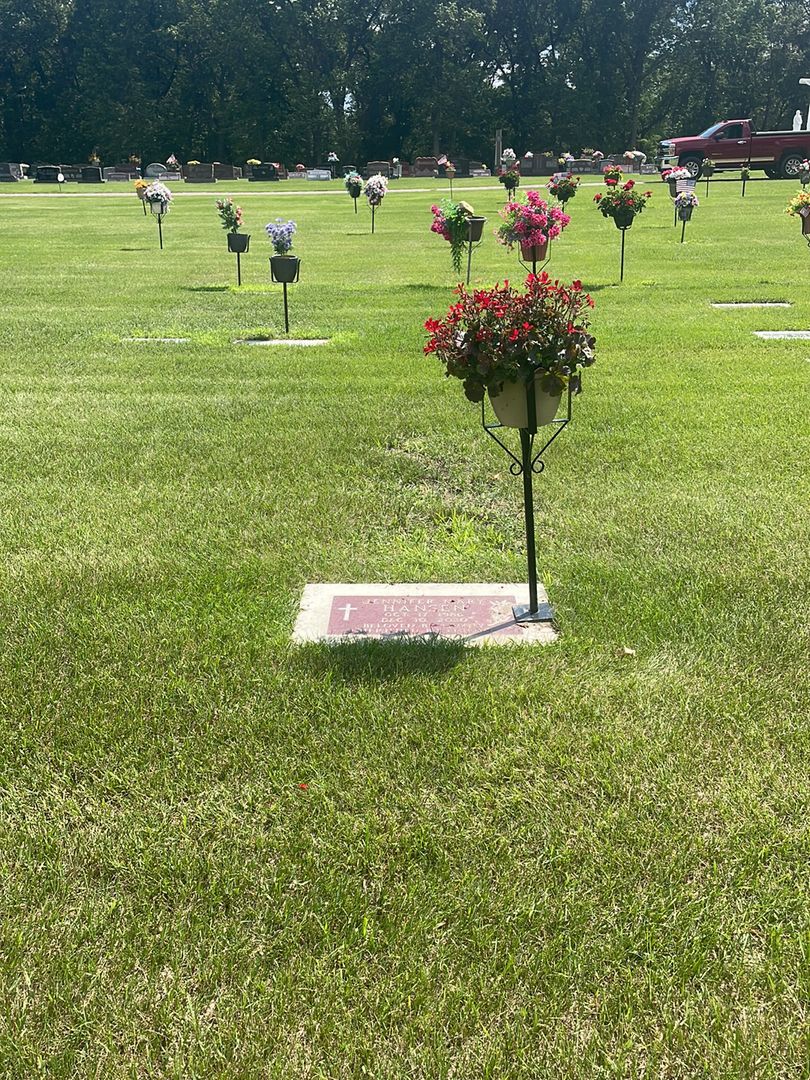 Jenniffer Mary Hansen's grave. Photo 1
