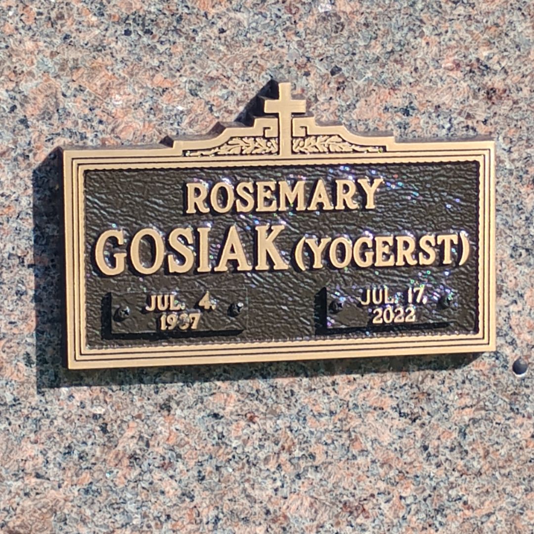 Rosemary Yogerst Gosiak's grave
