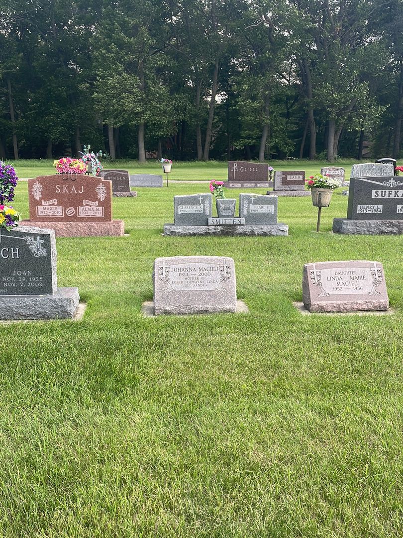 Johanna Maciej's grave. Photo 1