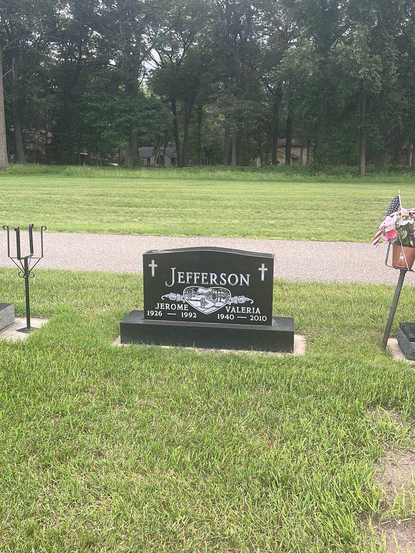 Jerome Jefferson's grave. Photo 1